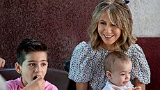 Syrská první dáma Asma Asadová nav�tívila sirot�inec v Aleppu. (7. �ervence...