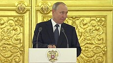 Ruský prezident Vladimir Putin v projevu k cizím velvyslancm. Jeho rozpaky...
