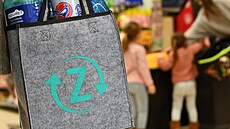 Vý�ka zálohy je jednotná pro PET láhve i plechovky a �iní 15 cent�.
