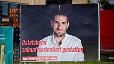 Syrský imigrant Ryyan Alshebl byl v bádenské vsi Ostelsheim ve svých 29 letech...
