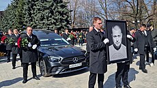 Pohřbu Vladlena Tatarského, který zemřel minulý týden při bombovém útoku v... | na serveru Lidovky.cz | aktuální zprávy