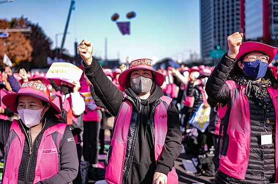 Demonstrace  Národního svazu en v Soulu v Jiní Koreji. (25. listopadu 2022)