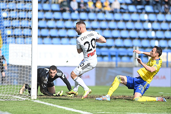 Obránce Sigmy Olomouc Juraj Chvátal práv poslal mí do brány Zlína