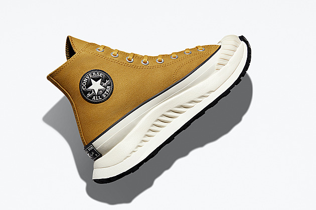 Jaro volá po barvách. Bát se nemusíte ani extravagantních kombinací