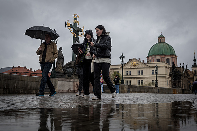 V Česku je stále sucho. Pár dnů deště nic nespraví, říká meteorolog