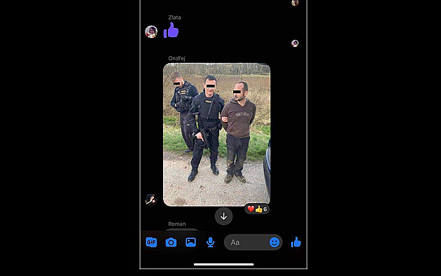 Policista se fotil s vrahem ženy a jejího syna, snímek unikl na Facebook