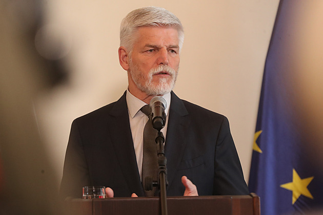 Hradní poradna. Prezident by se především neměl zesměšňovat