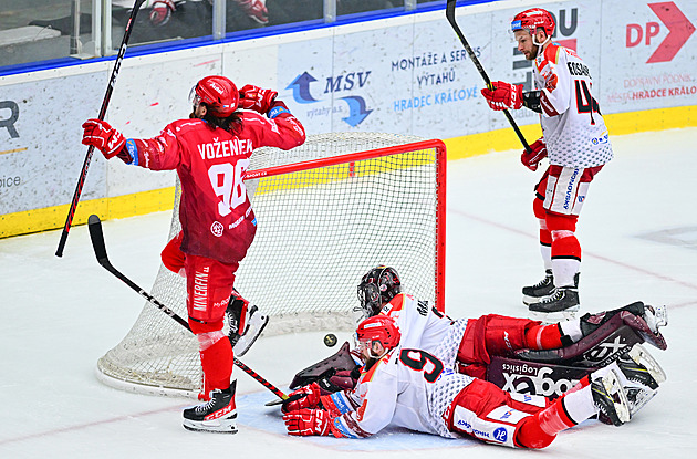 Hradec - Třinec 1:2P. Oceláři berou druhý bod, opět rozhodl Voženílek