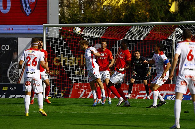Brno - Pardubice 0:2, hosté udrželi vedení. Exceloval Nita, chytil dvě penalty