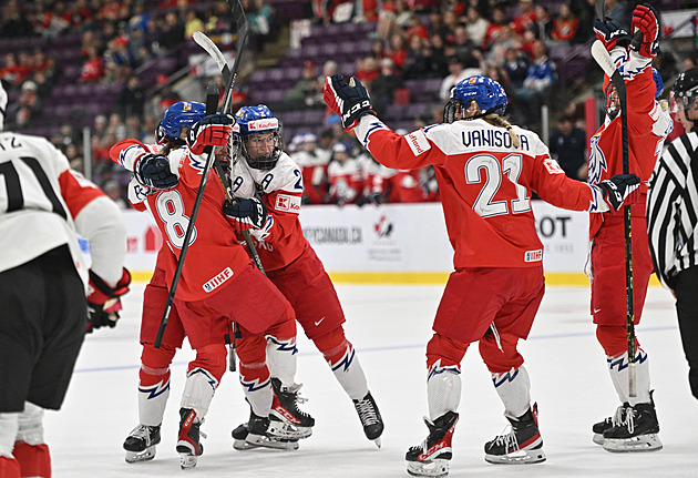 PROGRAM: Češky zvládly vítězně začátek MS v hokeji, čekají je Američanky
