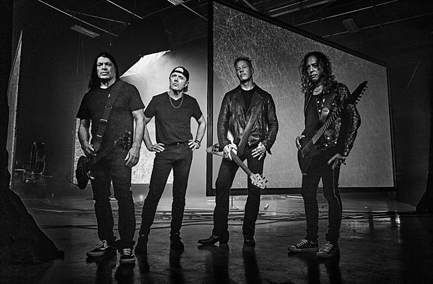 RECENZE: Metallica se místy táhne, ale stále dokáže zmagnetizovat