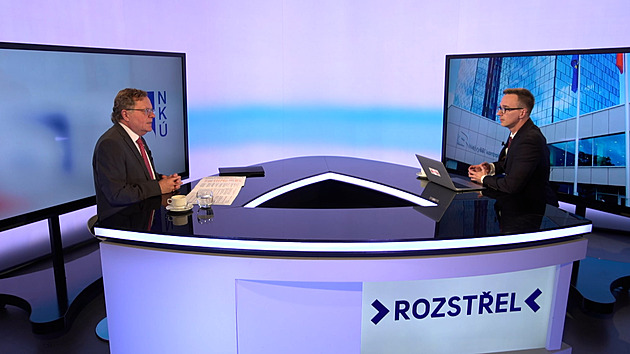 Šéf NKÚ: Česko expertem v průměrnosti? Poláci nás předbíhají, styďme se