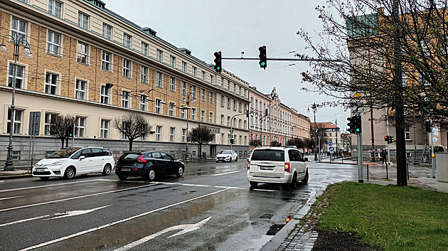 Inteligentní semafory zrychlily průjezd Pardubicemi, pomohla i dálnice