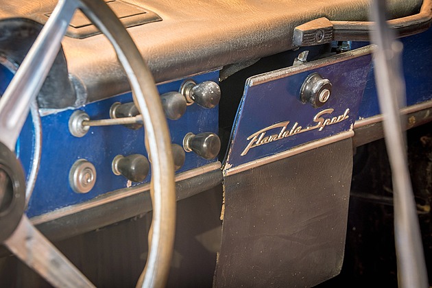 Zaprášené krásky lákají na aukci unikátní utajené sbírky, nevěděl o ní nikdo