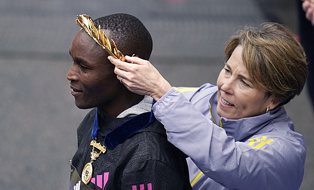 Přemožitel Kipchogeho. V deseti letech v práci, boj o šanci. Běžel i v Praze
