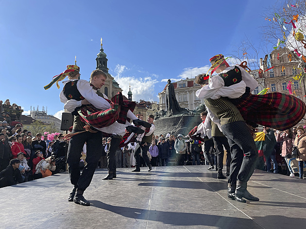 Zjara je čas na barvy a tradice