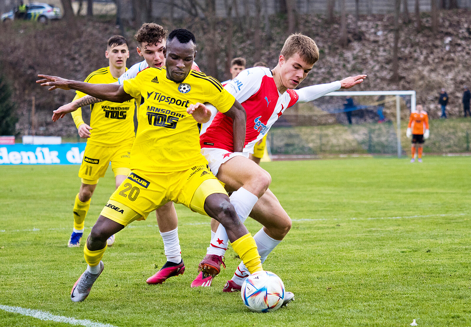 MFK Karviná - MFK Karviná U17 - SK Slavia Praha U17 2:1