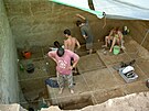 Výzkum významné paleolitické lokality Moravský Krumlov IV v roce 2004