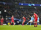 Rodrigo z Manchesteru City stílí gól proti Bayernu.