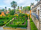 Zahrady královského paláce Real Alcázar v Seville