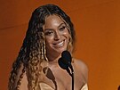 Beyoncé pebírá cenu Grammy za nejlepí elektronické/tanení album