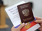 Dokumentace ukrajinských uprchlík z Chersonu v Rusku. (25. íjna 2022)