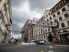 �elezn� konstrukce p�eklenula ulici na Florenci. Souvis� s opravami stropn�ch...