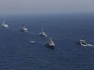 Írán, Rusko a ína poádají spolené vojenské cviení v Ománském zálivu. (18....