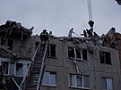 Ruské stely zasáhly ve Slovjansku obytné domy. (14. dubna 2023)