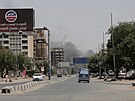 Dým v ulicích Chartúmu