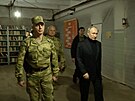 Ruský prezident podle agentur navtívil ruské síly v Luhanské oblasti. (18....