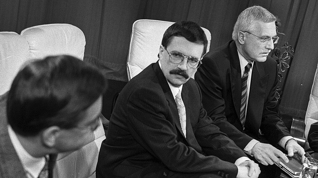 Debata v České televizi: Jiří Skalický, Josef Lux a Václav Klaus; prosinec 1997