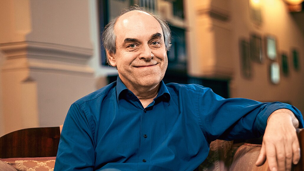 V �em je Cimrman odli�ná jevi�tní disciplína a co v �ivot� znamená, kdy� vás...