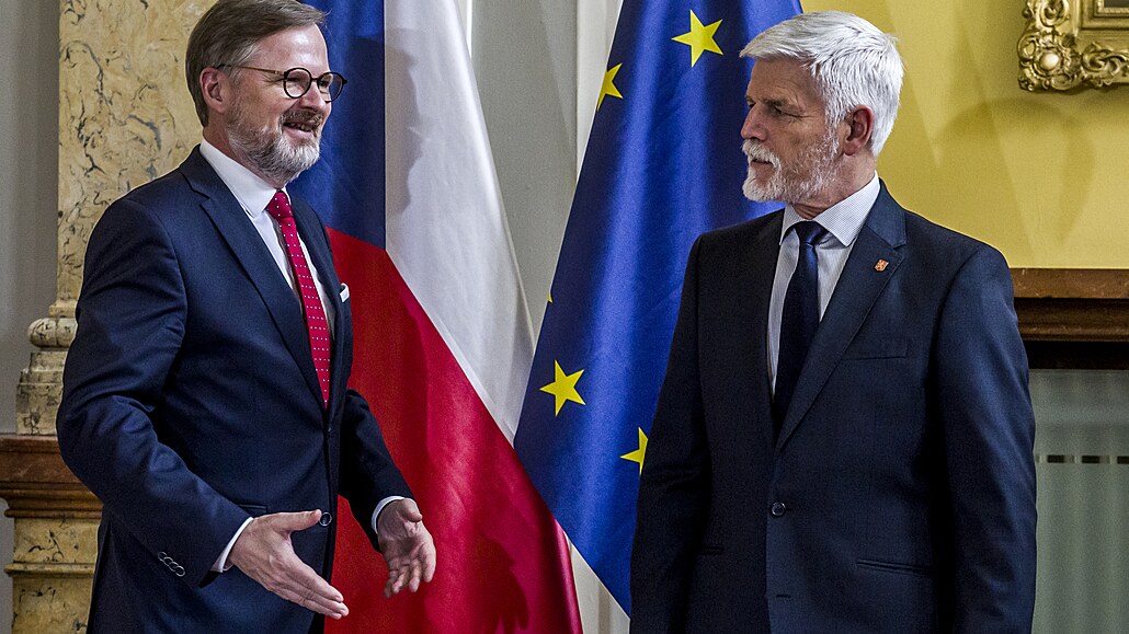 Prezident Petr Pavel zamí�il na jednání Bezpe�nostní rady státu za premiérem...