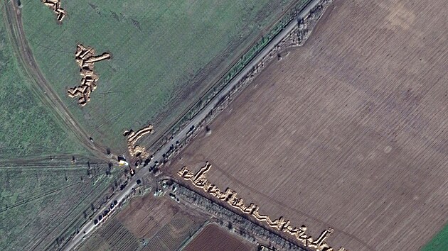 Rusk defenzivn linie u vesnice Medvdivka na okupovanm Krymu (3. ledna 2023)