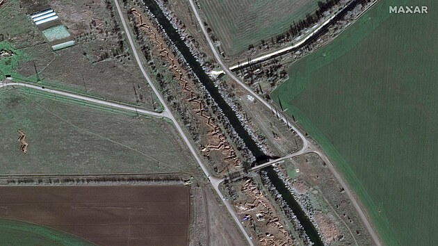 Rusk defenzivn linie u vesnice Maslove na okupovanm Krymu (3. ledna 2023)