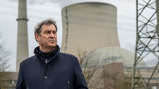 Bavorsk premir Markus Sder (CSU) u jadern elektrrny Isar 2 (13. dubna 2023)