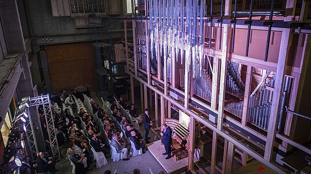 Svatov�tsk� varhany se poprv� rozezn�ly v ��jnu 2019 v d�ln� Gerharda Grenzinga v Barcelon�. Za p��tomnosti kardin�la Dominika Duky a nejv�t��ch mecen�� tehdy zahr�l varhan�k Josef K�ica.