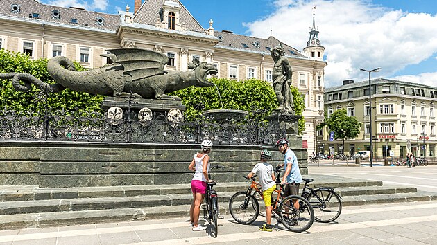 Klagenfurt am Wrthersee je hlavn a nejvt msto rakousk spolkov zem...