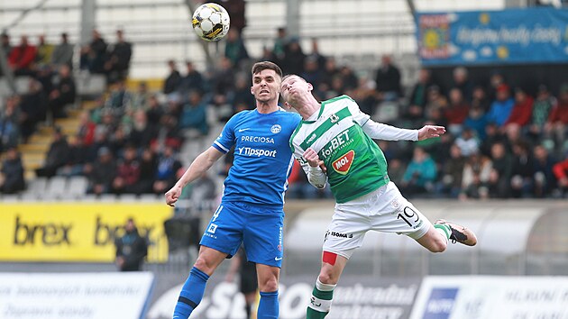 tonk Jablonce Jan Chramosta (vpravo) a obrnce Slovanu Michal Fukala