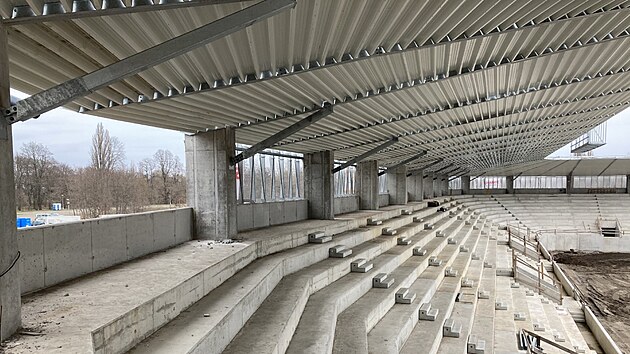 Stavba nov� multifunk�n� ar�ny v Hradci Kr�lov� (b�ezen 2023)