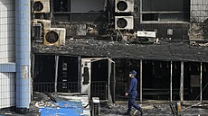 Spálená ást nemocnice v Pekingu. (18. dubna 2023)