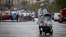 Praané na Karlov most v deti. (14. dubna 2023)