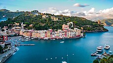 Portofino turisté milují, starostovi tohoto malebného m�ste�ka ov�em...