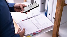 Kráde� citlivých údaj� je pal�ivý problém. NBÚ poskytuje certifikace, které...