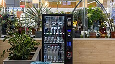 Prodejní automat na konopí v obchodním centru v Praze | na serveru Lidovky.cz | aktuální zprávy