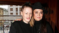 Mahulena Bo�anová s dcerou Márinkou