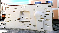 Nov omítnutá barokní ze v masných krámech v Holeov budí rozruch (duben 2023)