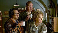 Pavel Li�ka, Martin Pechlát a Eli�ka Balzerová p�i natá�ení komedie...