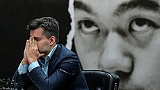 Ruský achista Jan Npomaij bhem zápasu o mistra svta